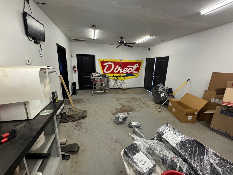 More Photos Of 7670 S Siwell Rd, Byram Warehouse For Sale