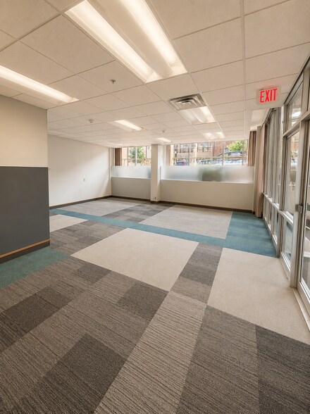 More Photos Of 414 S 8th St, Minneapolis Office Residential For Sale