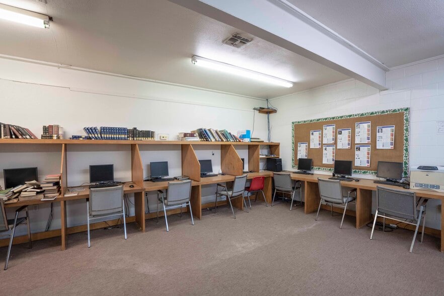 More Photos Of 1214 S Bridge Ave, Weslaco Schools For Sale