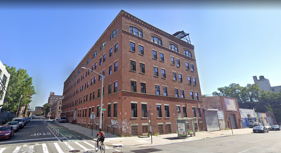 More Photos Of 780 E 135th St, Bronx Warehouse For Sale