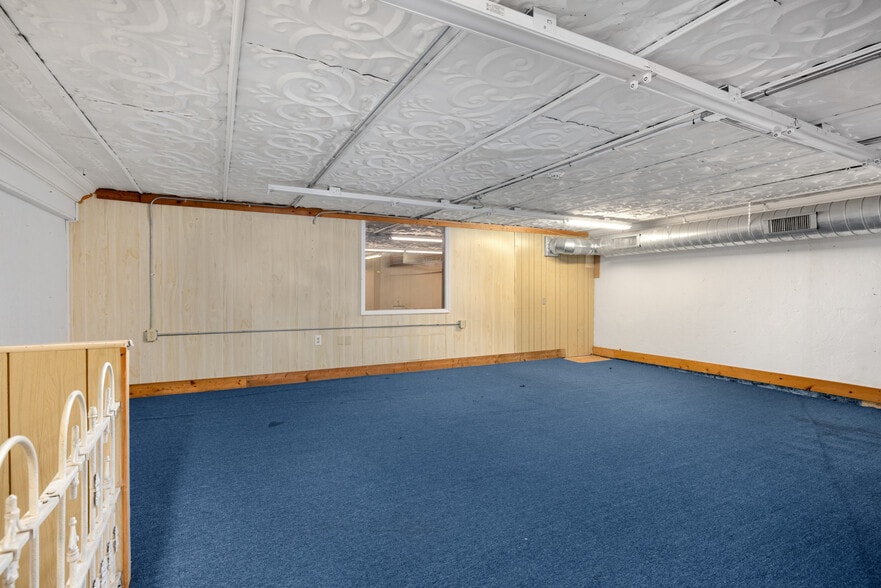 More Photos Of 107-109 W Pleasant Ave, Covington Loft Creative Space For Sale
