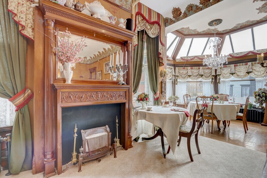 More Photos Of 3209 W Wells St, Milwaukee Hospitality For Sale