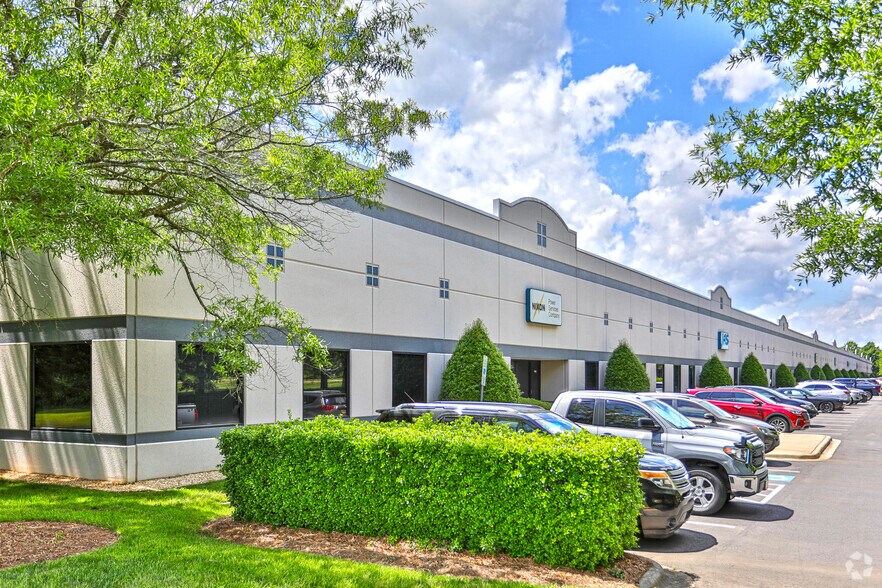 More Photos Of 3101 Yorkmont Rd, Charlotte Warehouse For Lease