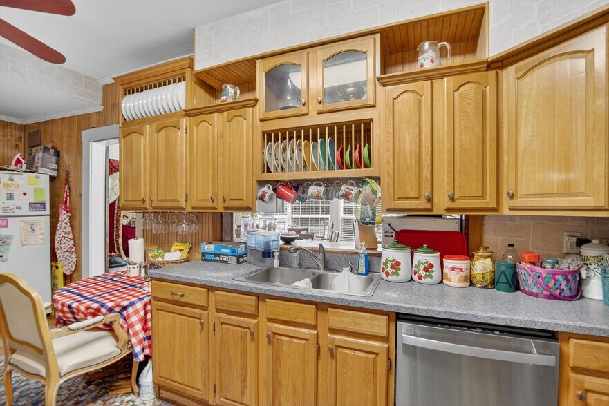 More Photos Of 805 N Wheeler St, Plant City Hospitality For Sale