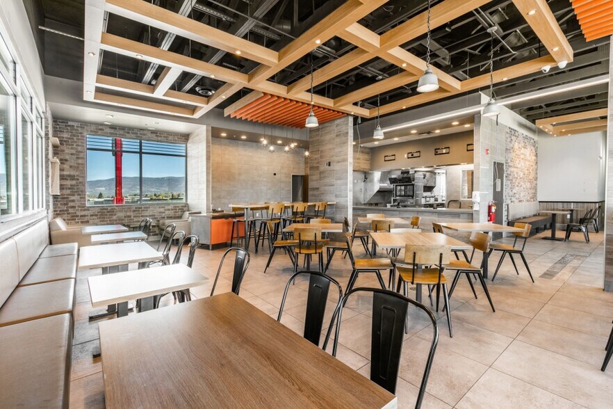 More Photos Of 191 E Gateway Dr, Heber City Fast Food For Sale