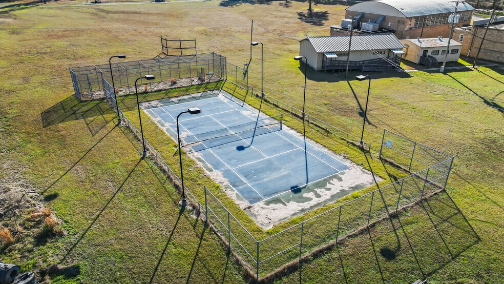 More Photos Of 14905 Oak St, Hosston Schools For Sale