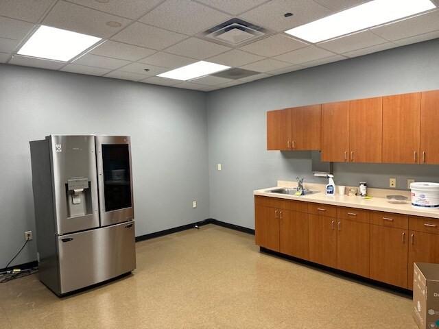 More Photos Of 4915-4935 Brookside Ct, Reno Light Distribution For Lease