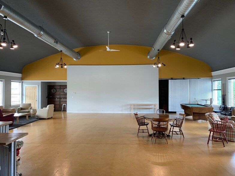 More Photos Of 17 Seward Ave NW, Grand Rapids Medical For Lease