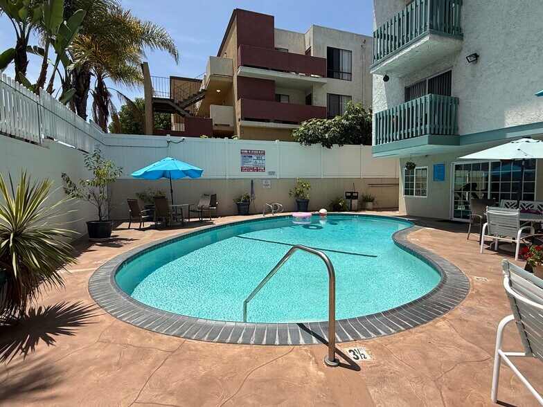 More Photos Of 3415 Linden Ave, Long Beach Apartments For Sale