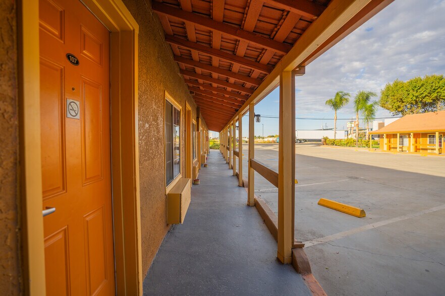 More Photos Of 2509 E Pacheco Blvd, Los Banos Hotel For Sale