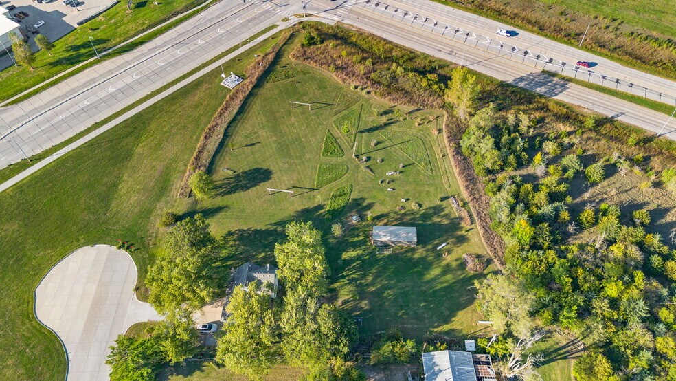 More Photos Of 8200 S 91st St, Lincoln Land For Sale