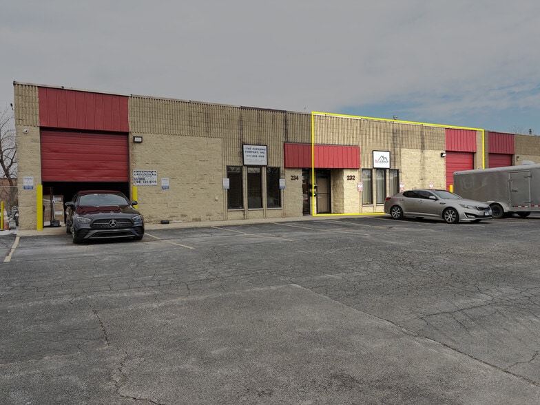 Primary Photo Of 224-234 W Stone Rd, Villa Park Warehouse For Lease