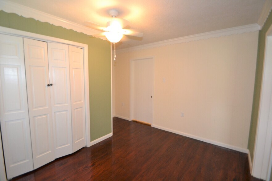 More Photos Of , Stafford General Retail For Sale