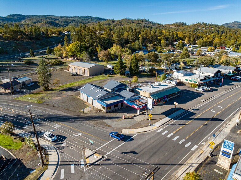 More Photos Of 21823 Highway 62, Shady Cove Storefront For Lease
