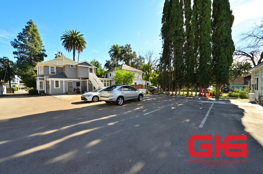 More Photos Of 411-417 N Euclid Ave, Pasadena Apartments For Sale