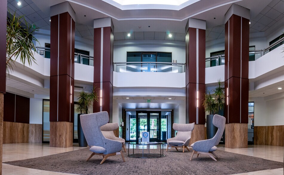 More Photos Of 3300 Edinborough Way, Edina Office For Lease