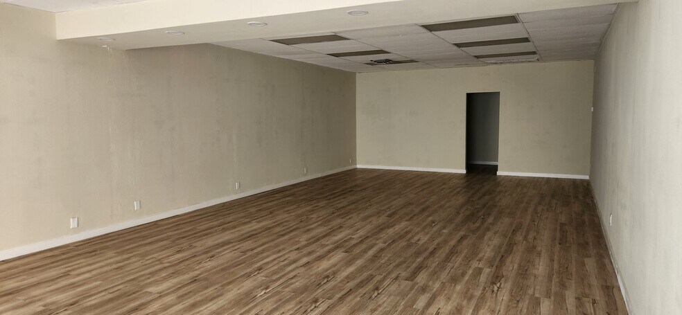 More Photos Of 6870 Spring Mountain Rd, Las Vegas Storefront Retail Office For Lease