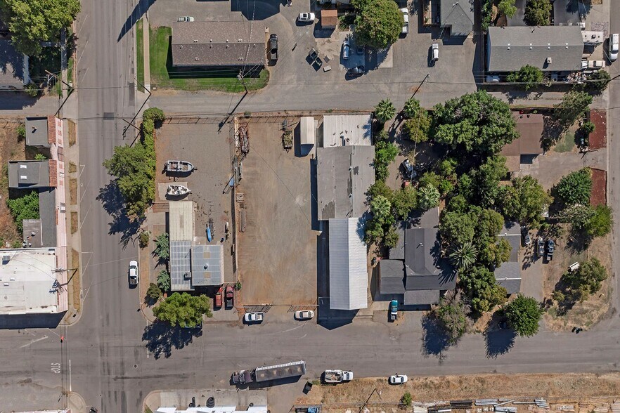 More Photos Of 128 S Colusa St, Willows Specialty For Lease
