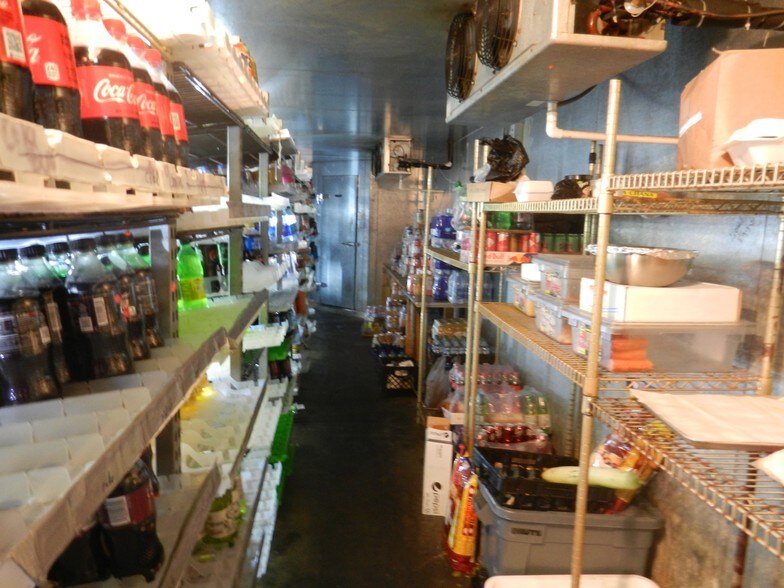 More Photos Of 1290 Gray Hwy, Macon-Bibb Service Station For Sale