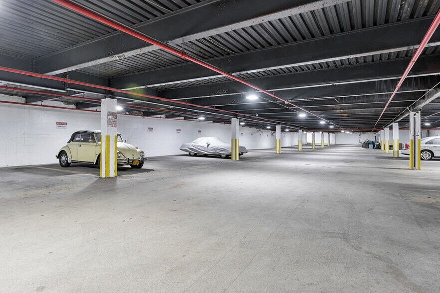 More Photos Of 1975 Linden Blvd, Elmont Medical For Lease