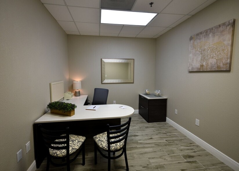 More Photos Of 1211 Tech Blvd, Tampa Manufacturing For Lease