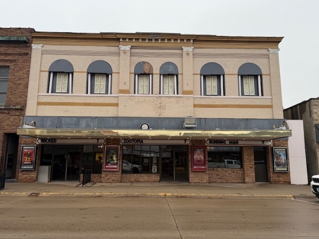 Primary Photo Of 1312 2nd St, Perry Movie Theatre For Sale