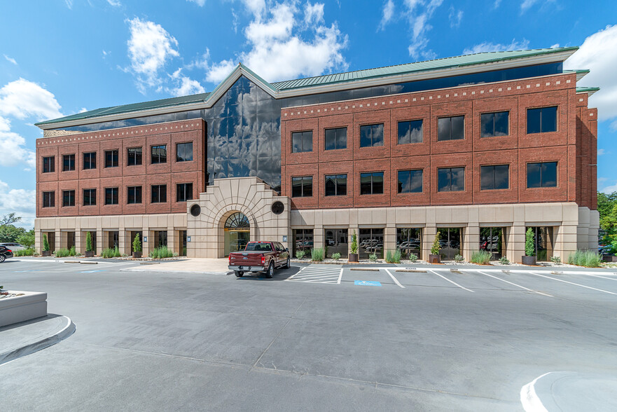 Primary Photo Of 3860 W Northwest Hwy, Dallas Office For Lease