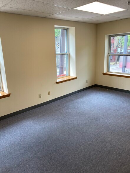 More Photos Of 102 East State Street, Ithaca Loft Creative Space For Lease