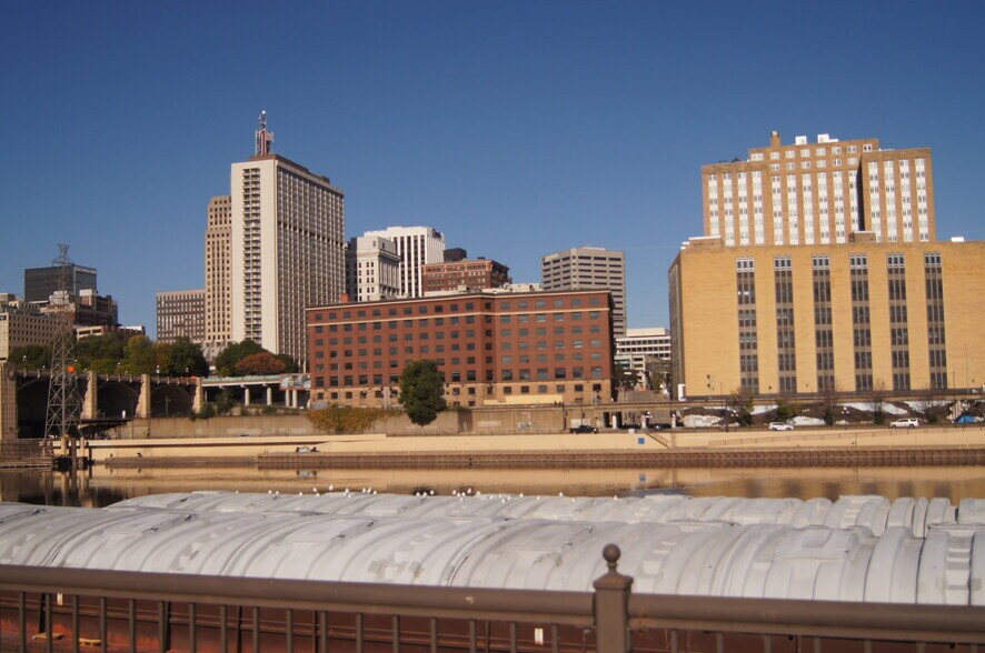 More Photos Of 160 Kellogg Blvd E, Saint Paul Office For Sale