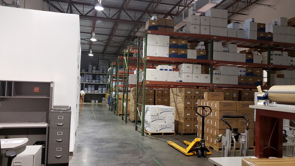 More Photos Of 6903 Stapoint Ct, Winter Park Industrial For Sale