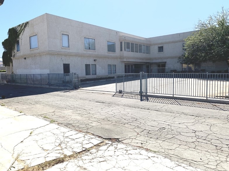 More Photos Of 38424 10th St, Palmdale Office For Sale