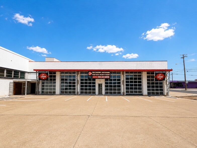 More Photos Of 1726 Austin Ave, Waco Storefront Retail Office For Lease