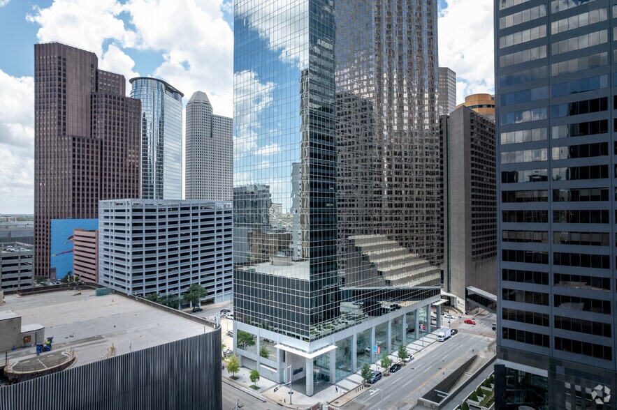 Primary Photo Of 1201 Louisiana St, Houston Office For Lease