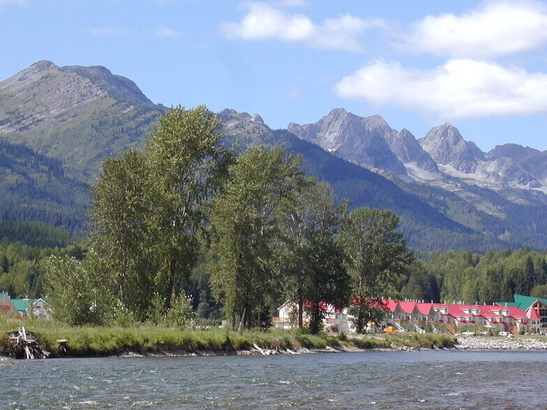 More Photos Of 1300 Riverside Way, Fernie Land For Sale