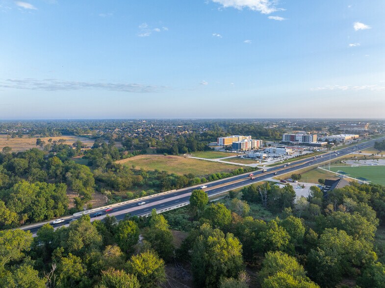 More Photos Of 3031 University Dr, E, College Station Land For Sale