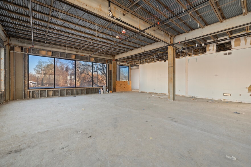 More Photos Of 595 Pawtucket Blvd, Lowell Medical For Lease