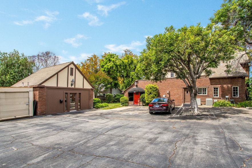More Photos Of 592 N Euclid, Upland Office For Sale