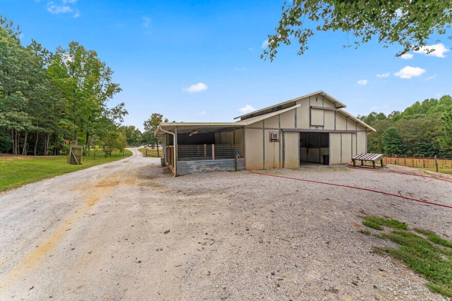 More Photos Of 10560 Lake Royale Rd, Spring Hope Specialty For Sale