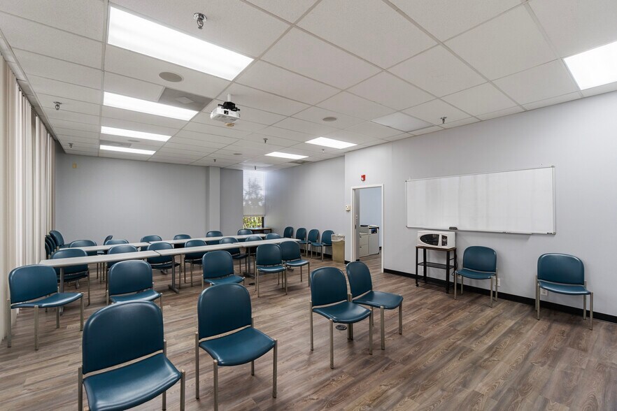 More Photos Of 3400 Westinghouse Blvd, Charlotte Manufacturing For Lease