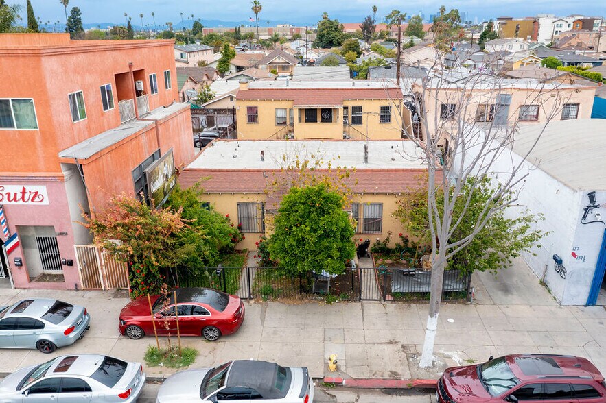 More Photos Of 139 W Florence Ave, Los Angeles Apartments For Sale