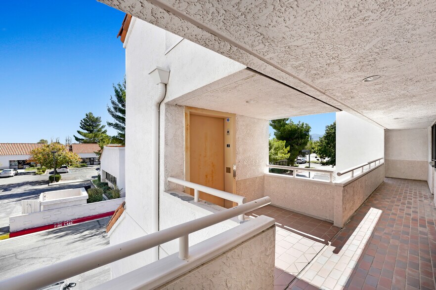 More Photos Of , Palmdale Office For Sale