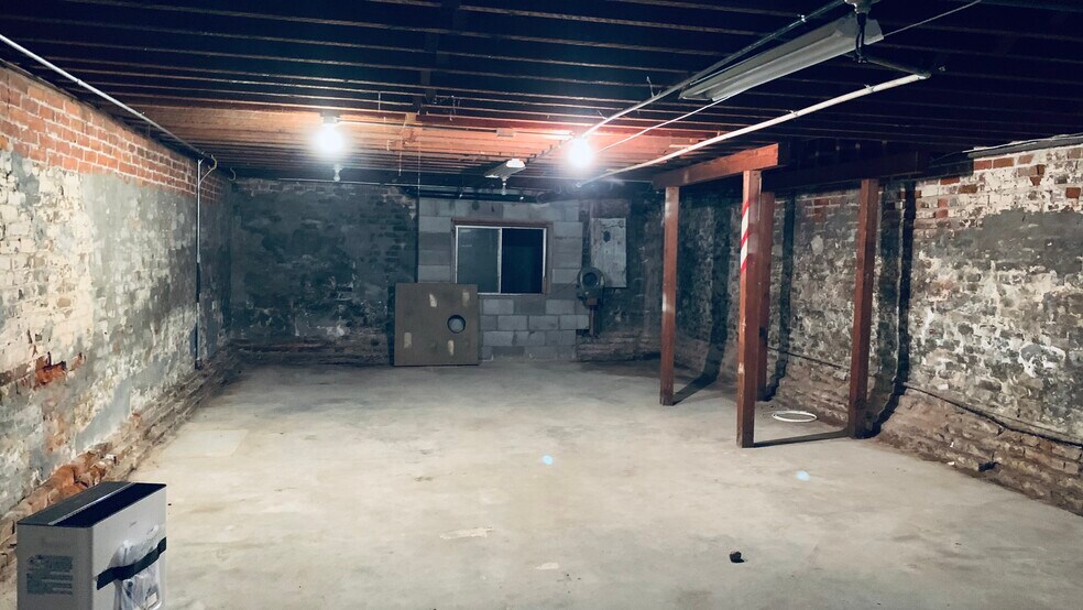 More Photos Of 635 Main St, Red Bluff General Retail For Sale