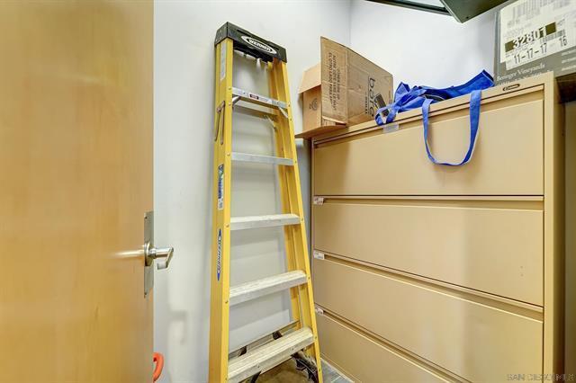 More Photos Of 1990 S Santa Fe Ave, Vista Freestanding For Lease