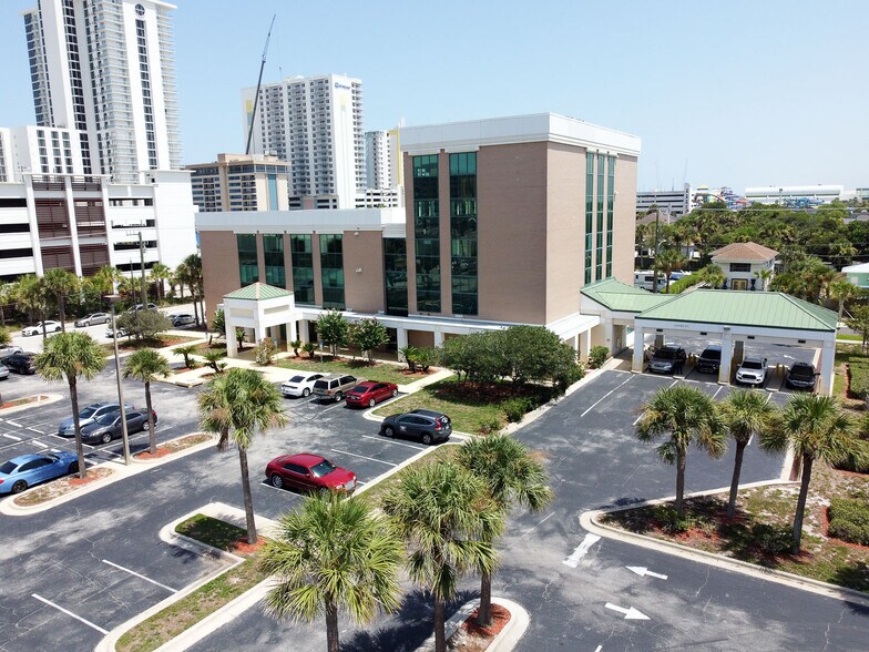 More Photos Of 501 N Grandview Ave, Daytona Beach Medical For Lease