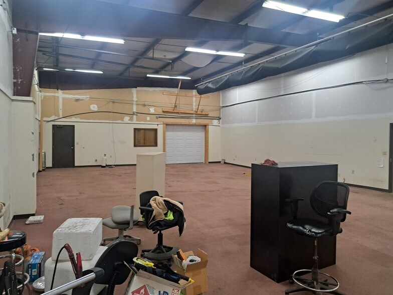 More Photos Of 4602 N US Highway 63, West Plains Flex For Sale