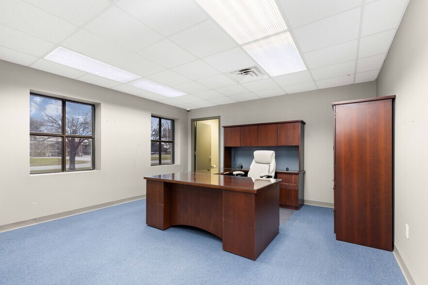 More Photos Of 549 N Egret Bay Blvd, League City Medical For Lease