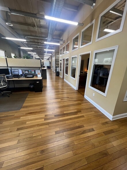 More Photos Of 2240 29th St SE, Grand Rapids Warehouse For Lease