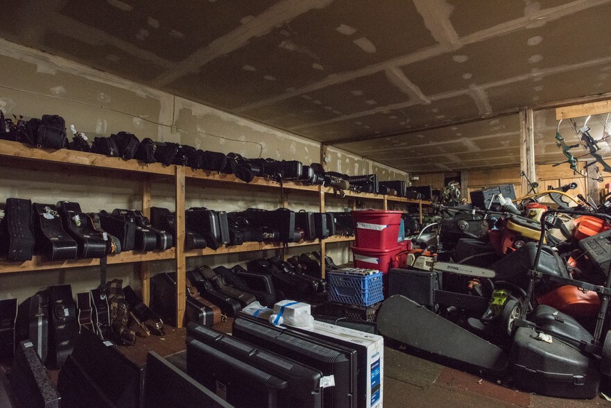 More Photos Of 13014 Pacific Ave S, Tacoma General Retail For Lease