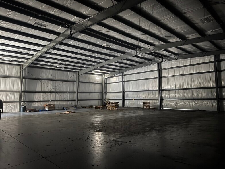 Primary Photo Of 11496 US Highway 15 501, Aberdeen Warehouse For Lease