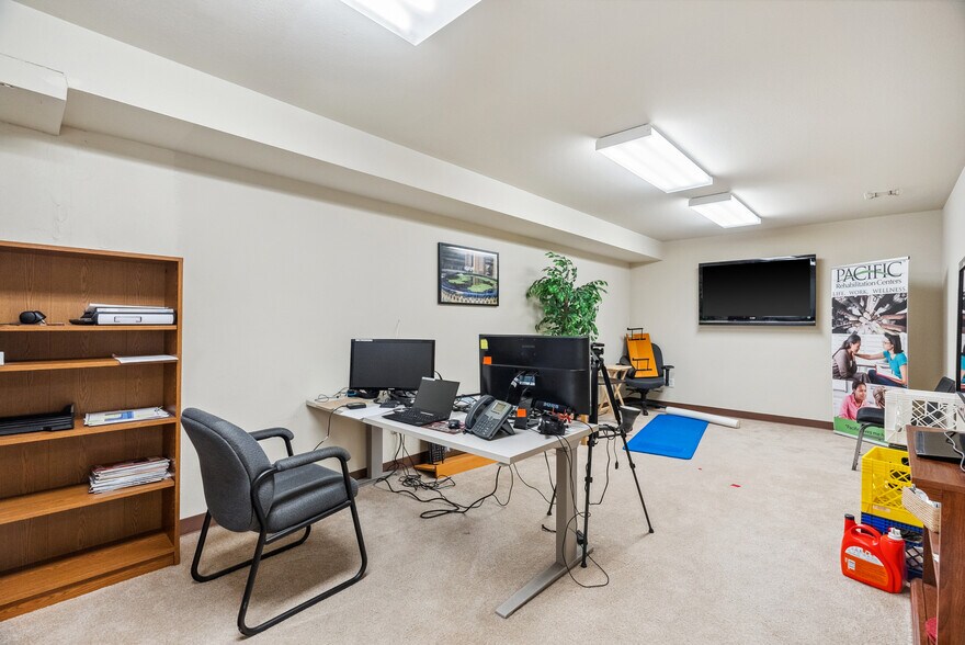 More Photos Of 126 15th St SE, Puyallup Medical For Lease